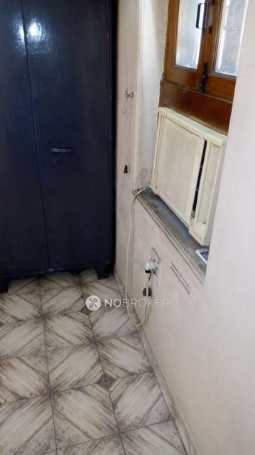 1 BHK Flat for Rent  In Del...