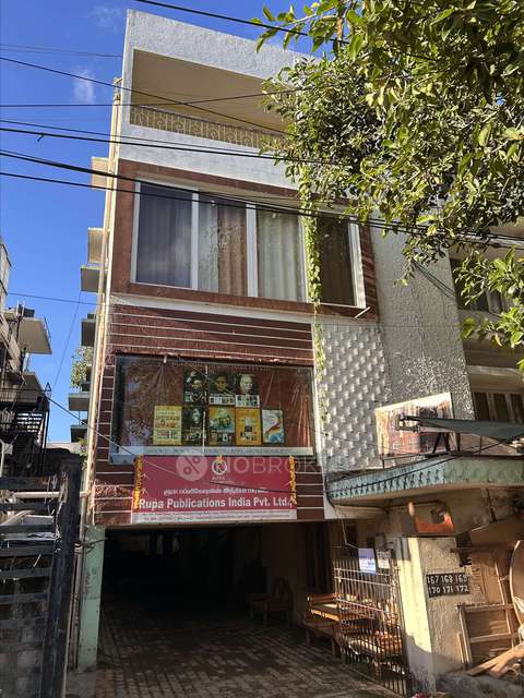 3 BHK Flat In Modern Builde...