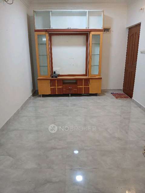 2 BHK Flat In C R Enclave f...