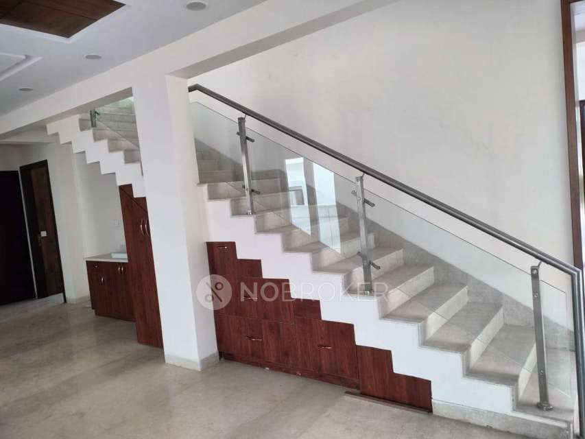 4 BHK House for Rent  In Te...