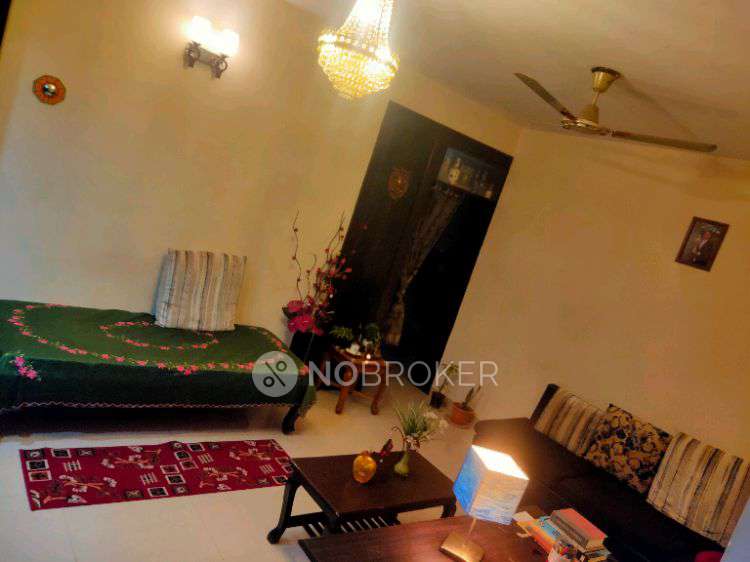 2 BHK Flat In Honey Dew Res...