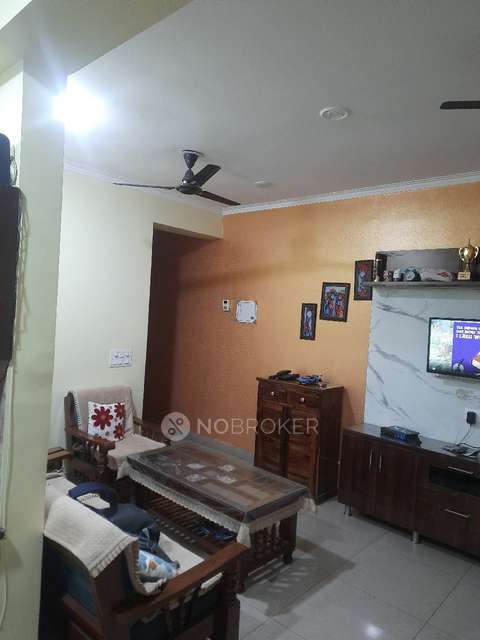 2 BHK Flat In Gaur Cascades...