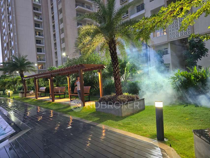 2 BHK Flat In Kohinoor   Fo...