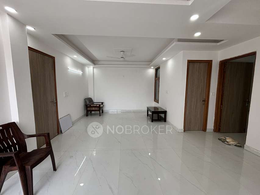 2 BHK Flat In Aravali Apart...