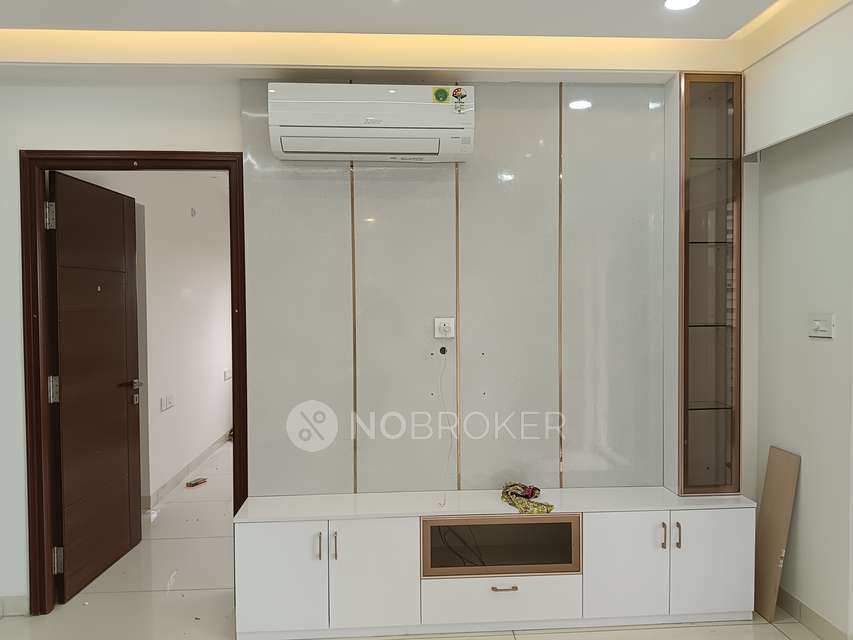 4+ BHK Flat In Aparna Luxor...