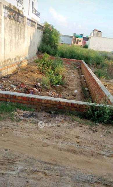 Plot For Sale  In Naveen Pa...