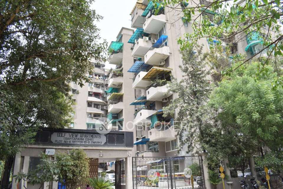 3 BHK Flat In Golf View Apa...