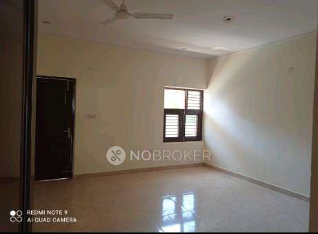 4 BHK Flat for Rent  In Sec...