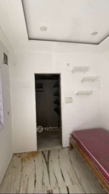 1 BHK Flat In Gachibowi for...