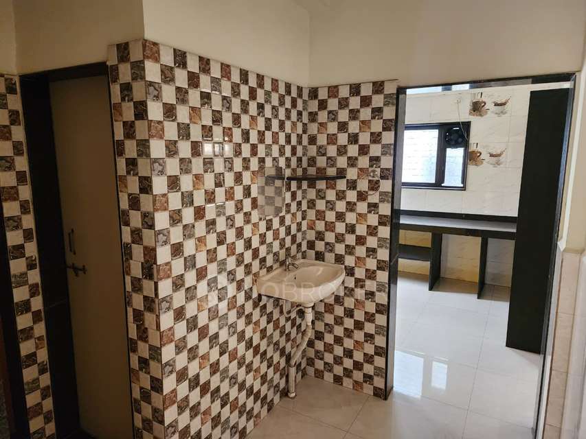 1 BHK Flat for Rent  In Wad...
