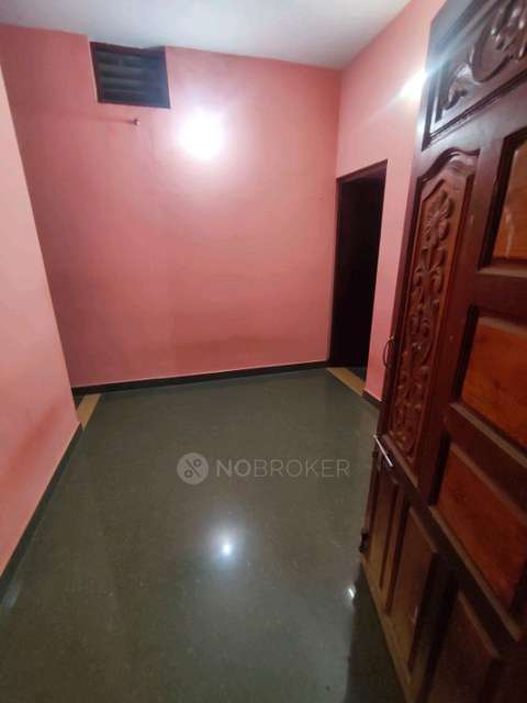 1 BHK Flat for Rent  In Per...