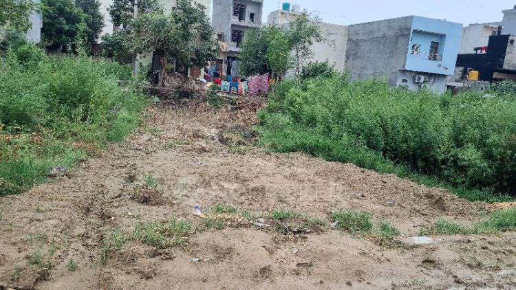 Plot For Sale  In Bisht Niw...