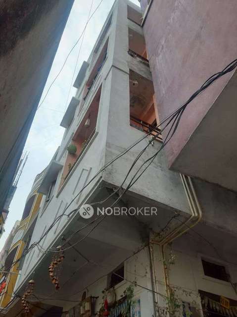 4+ BHK Flat For Sale  In Ve...