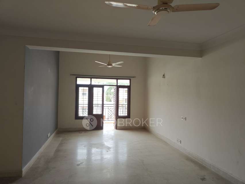 3 BHK Flat In Prestige Lang...