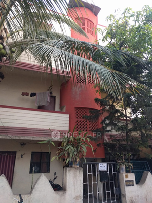 1 BHK Flat In Standalone Bu...