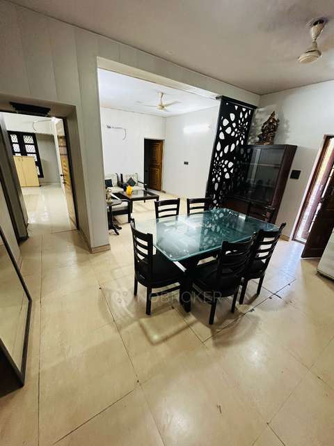 3 BHK Flat In Gh 13 Paschim...