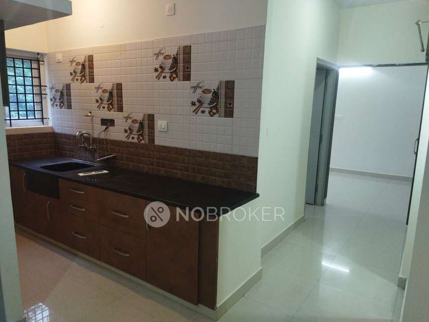 2 BHK Flat In Apartment for...