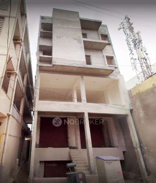 1 BHK Flat In Standalone Bu...