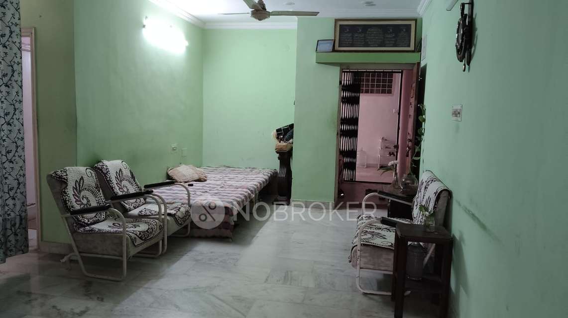 2 BHK Flat In Maheshwari To...