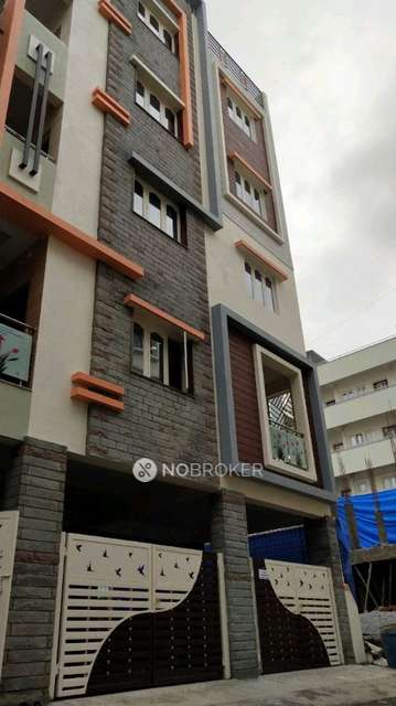 1 BHK Flat In Standalone Bu...