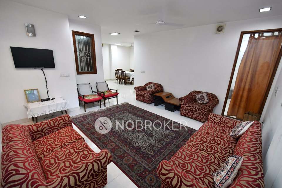 3 BHK Flat for Rent  In Def...