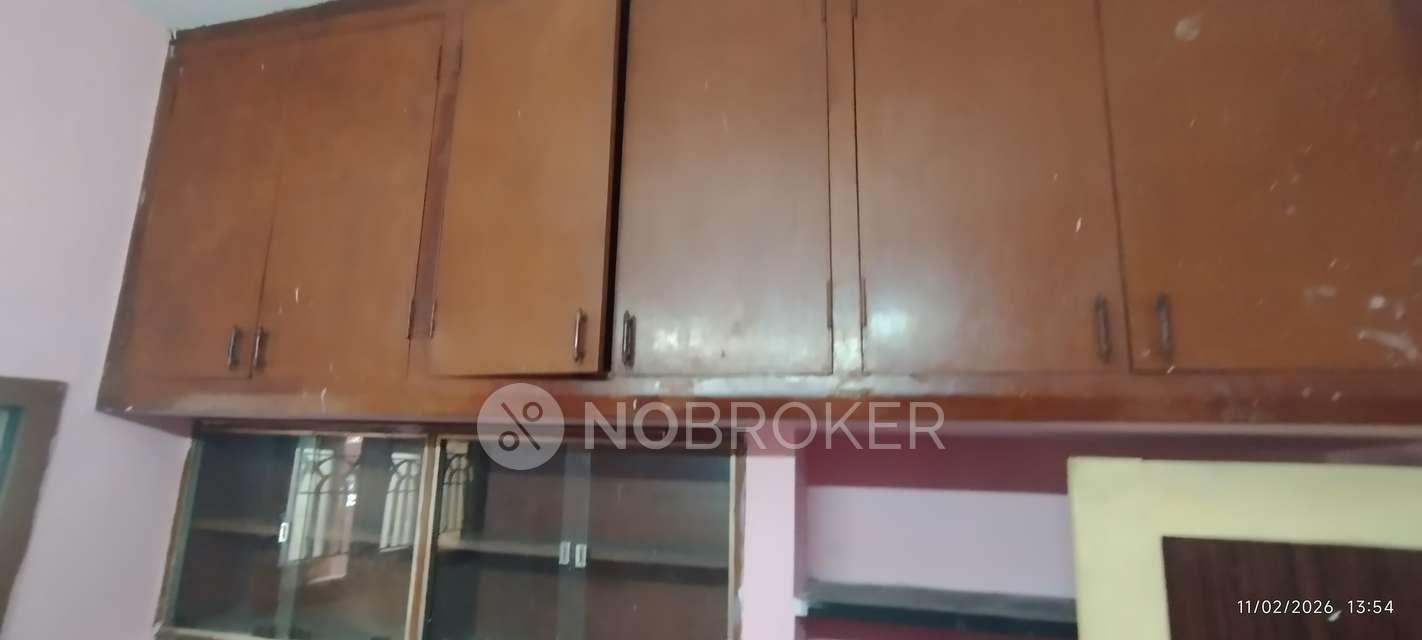 2 BHK Flat In Rao Raghu Apa...