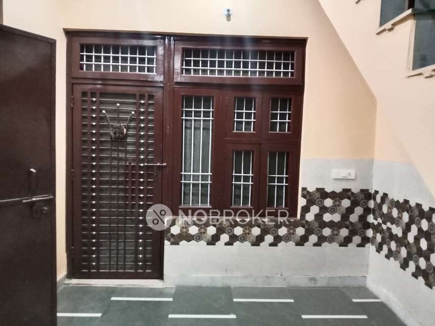 1 RK Flat In Standalone Bui...