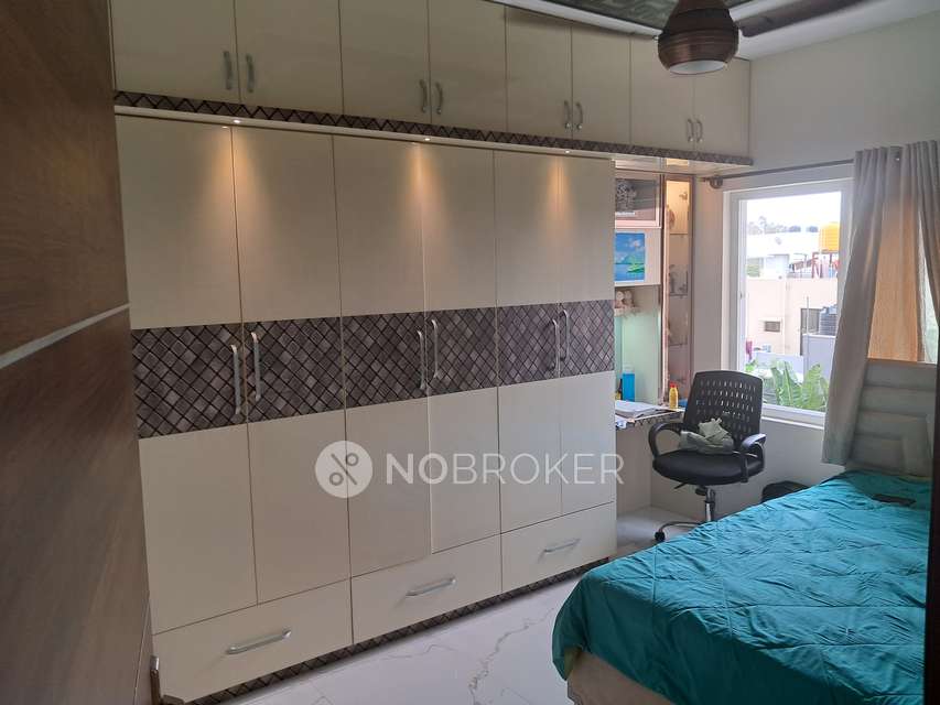 2 BHK Flat In Sv Grandur  f...