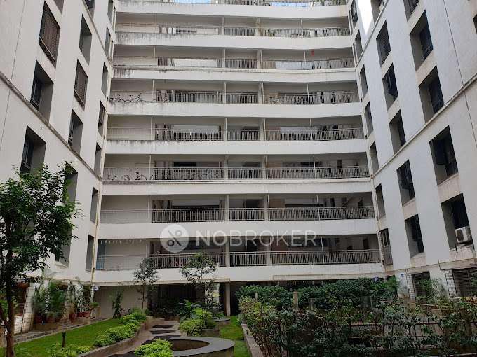 2 BHK Flat In Suma Shilp Sa...