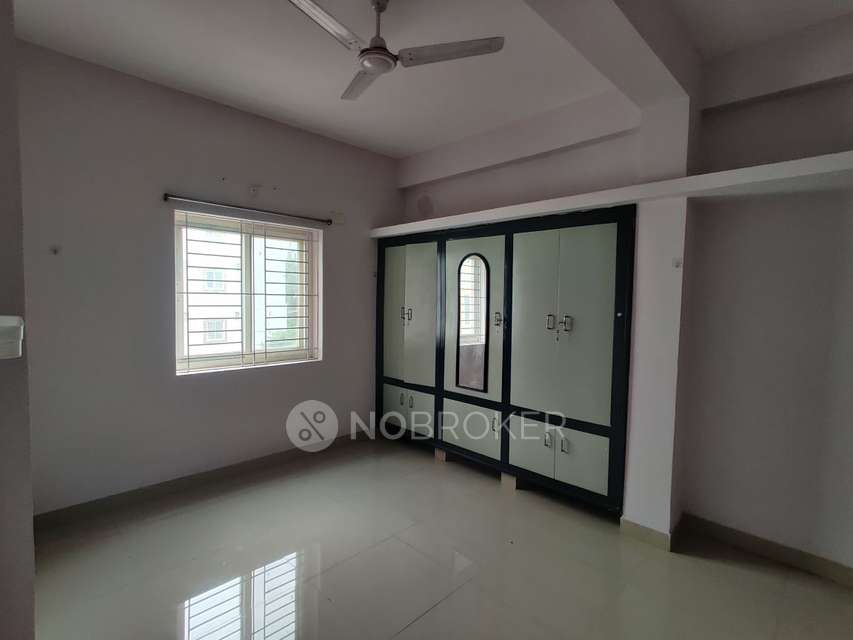 2 BHK Flat In The Squirrel'...