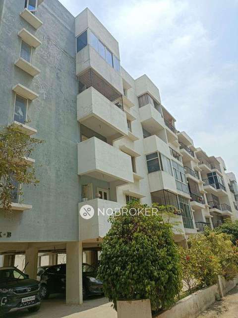 2 BHK Flat In Dna Oaksville...