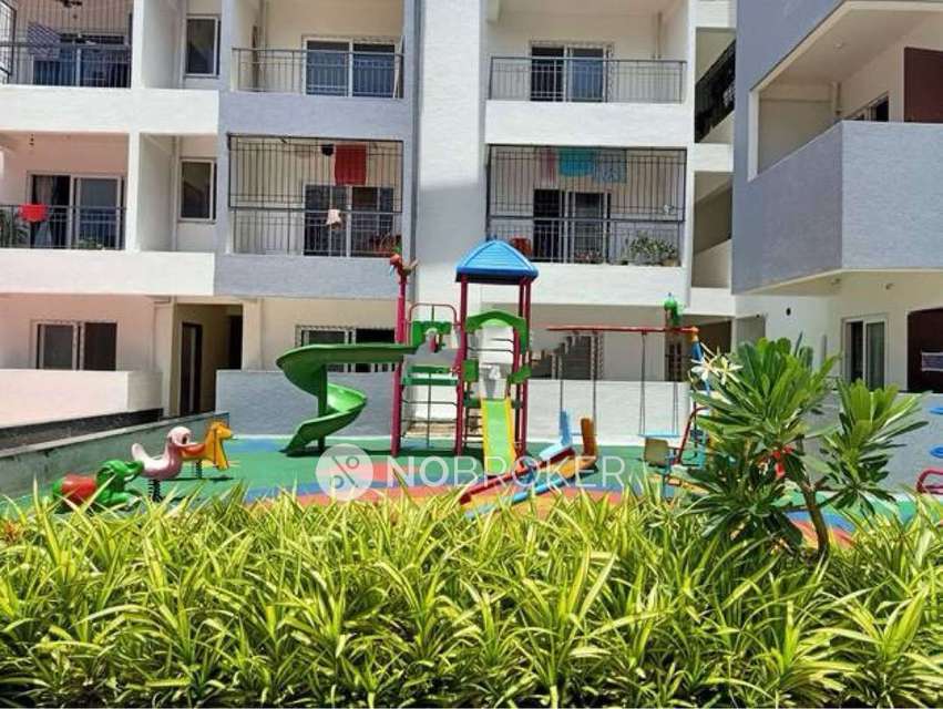 2 BHK Flat In Nakshatra Nes...