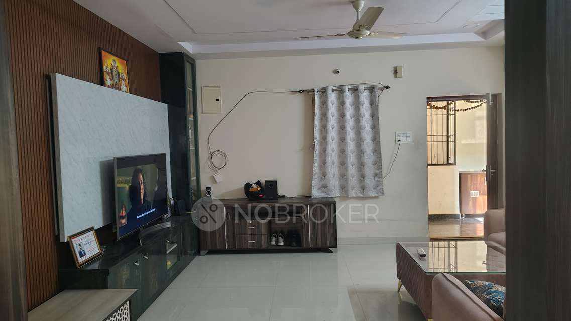 2 BHK Flat In Sri Gayathri ...