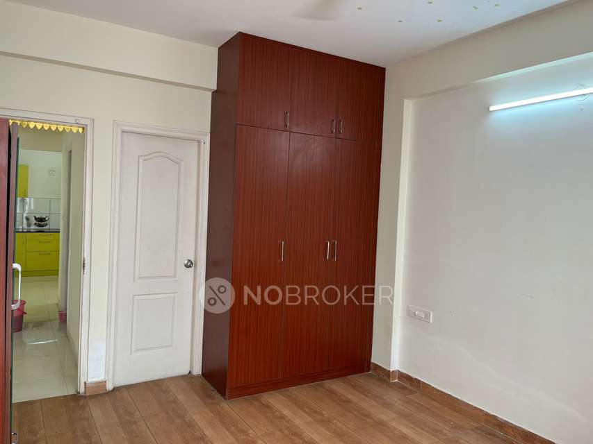 2 BHK Flat In Atco Sapphire...