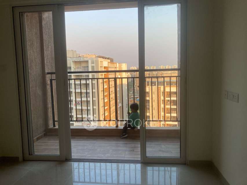 1 BHK Flat In Life Republic...