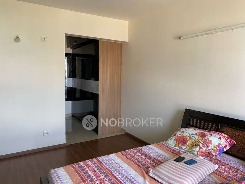 3 BHK Flat In Shriram Signi...