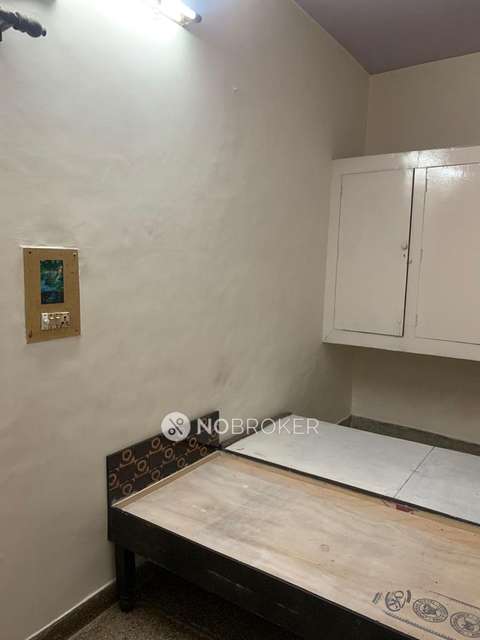 1 RK Flat for Rent  In Masj...
