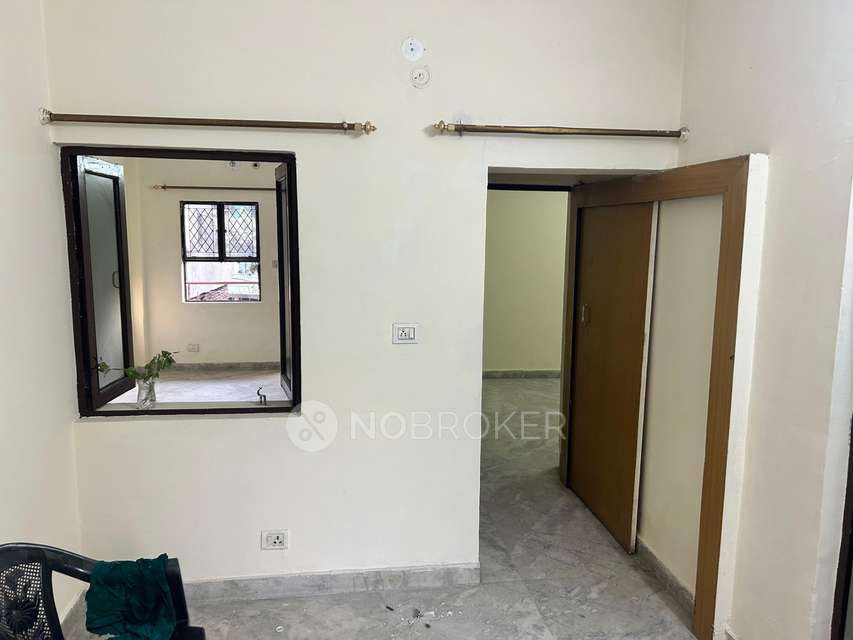 2 BHK Flat In Everest Apart...
