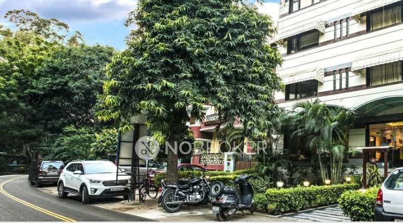 1 BHK Flat In Apartment for...