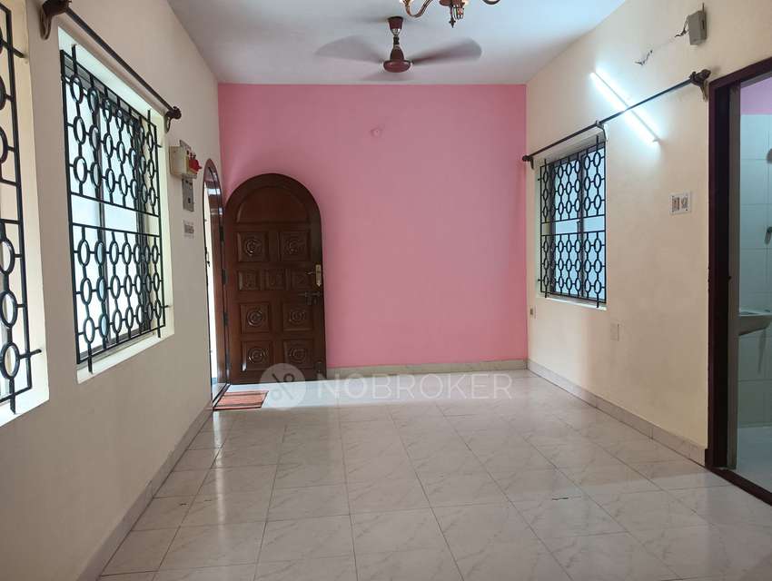 2 BHK Flat In Rajeev Villa ...