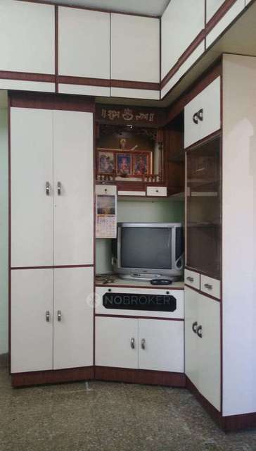 1 RK Flat In Elizabeth Apar...
