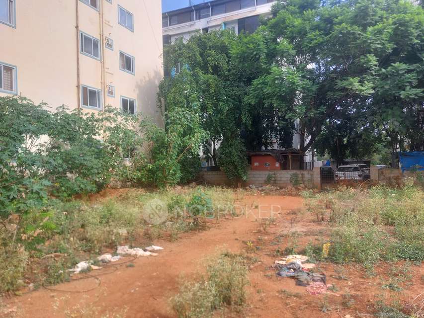 Plot For Sale  In White Ros...