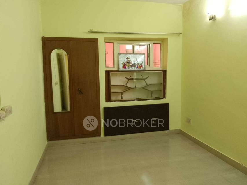 2 BHK Flat In Pundika Vihar...
