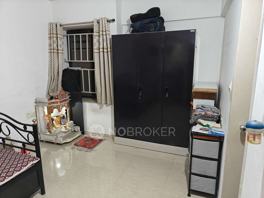 2 BHK Flat In Arc Pukhraj f...