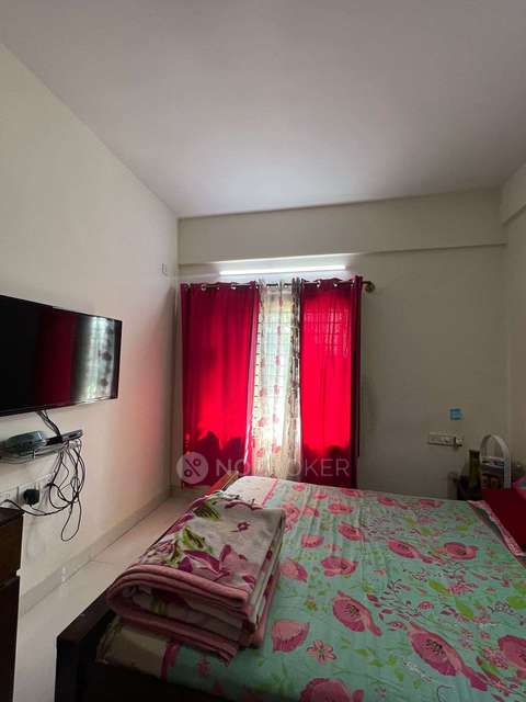 2 BHK Flat In Manifest Elit...