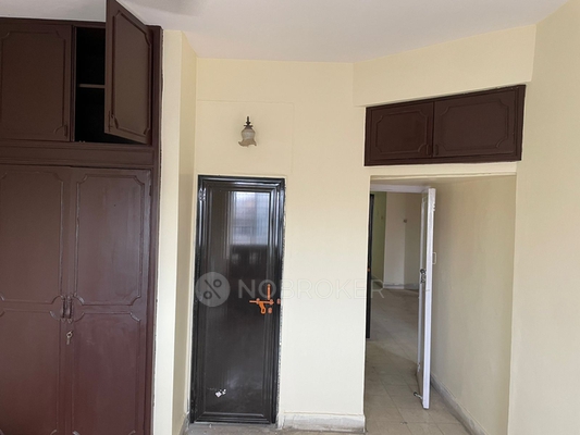 2 BHK Flat In Sapphire Comp...