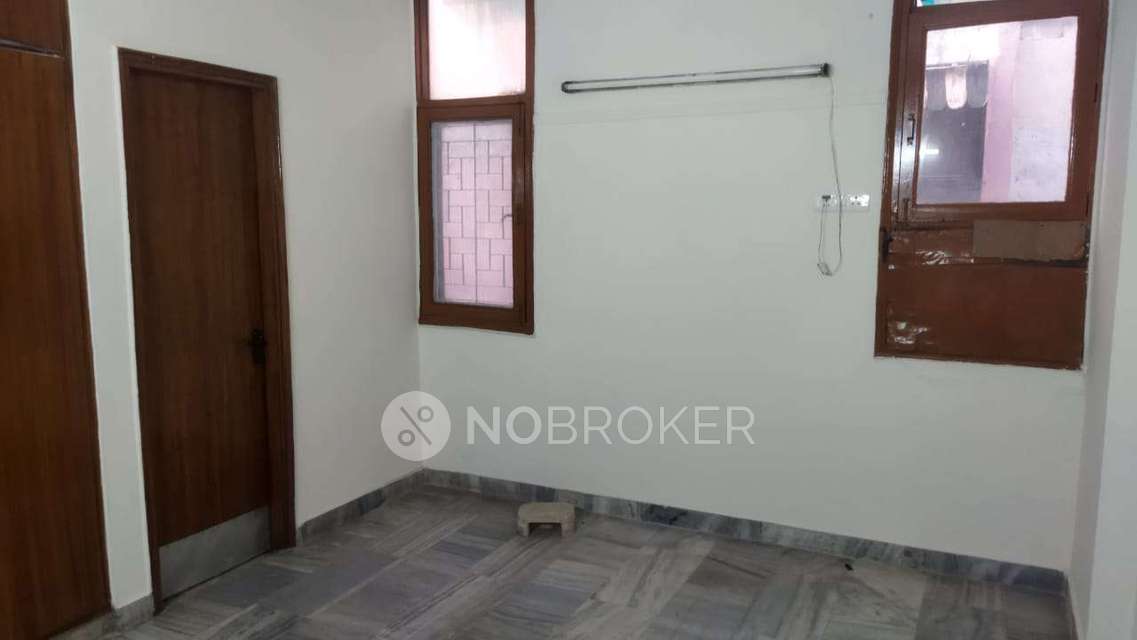 3 BHK Flat for Rent  In Gre...