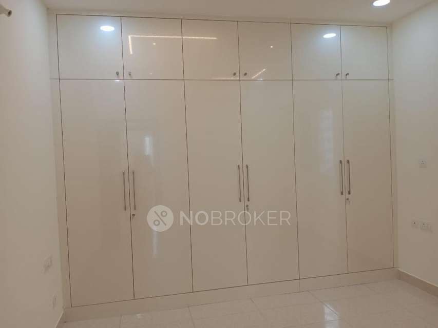 3 BHK Flat In Prestige High...