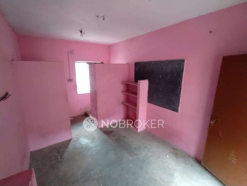 1 BHK Villa In Saraswthi Co...