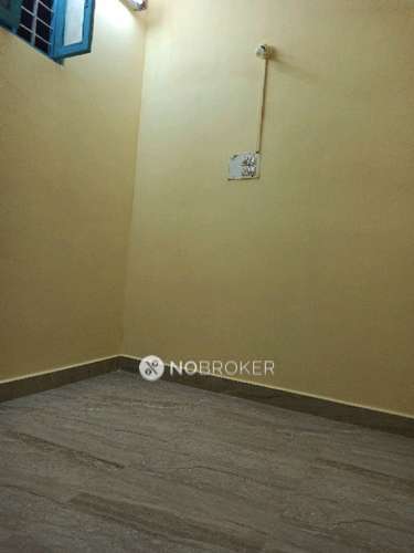 1 BHK Flat In Standalone Bu...
